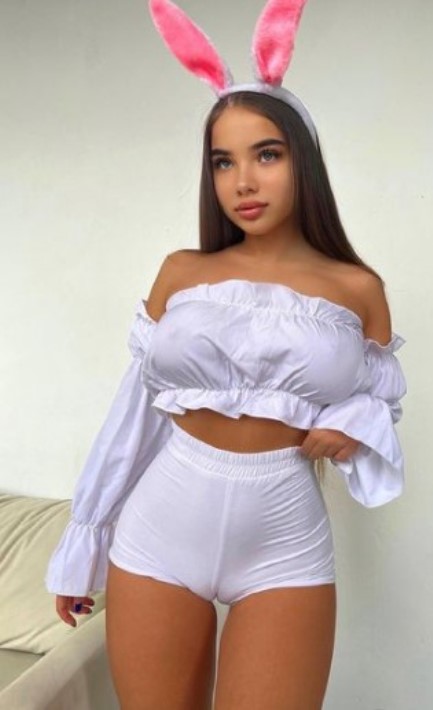 Fullyclothedsex95